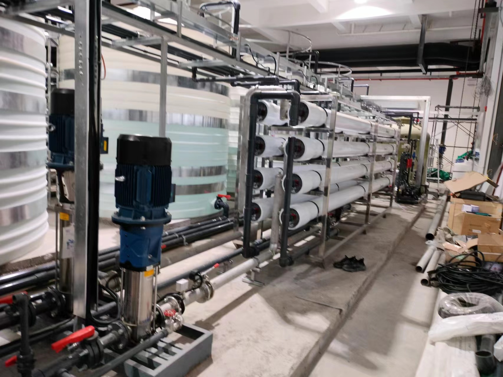 15吨超纯水设备安装完毕 EDI反渗透技设备 (图2) 4.jpg