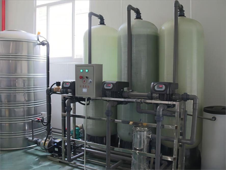 南京林大生态园一套过滤设备